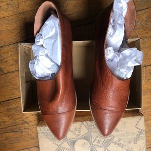 NEW Free People "Royale" D'Orsay Flat Taupe 41